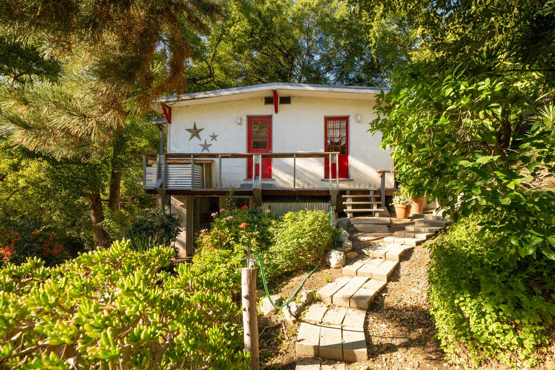 House in Upland, California, United States 1 - 17155759