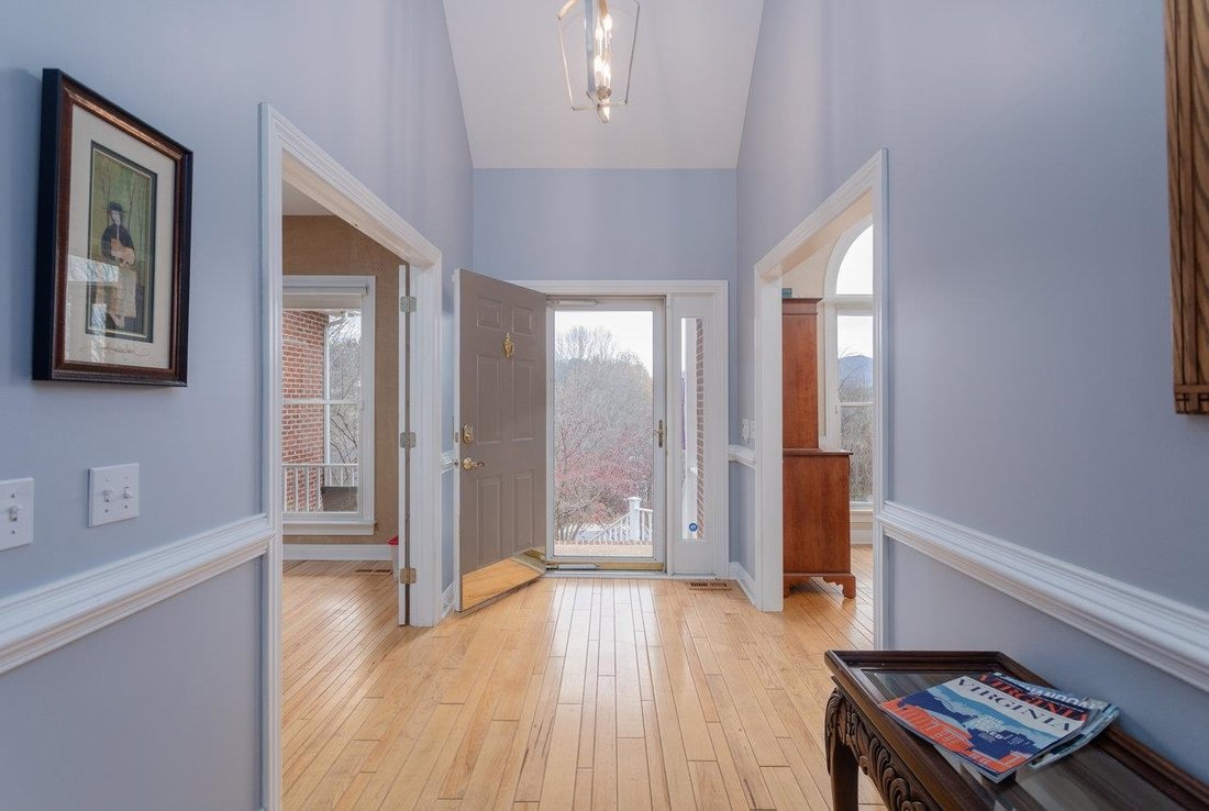House in Massanetta Springs, Virginia, United States 3 - 17177415