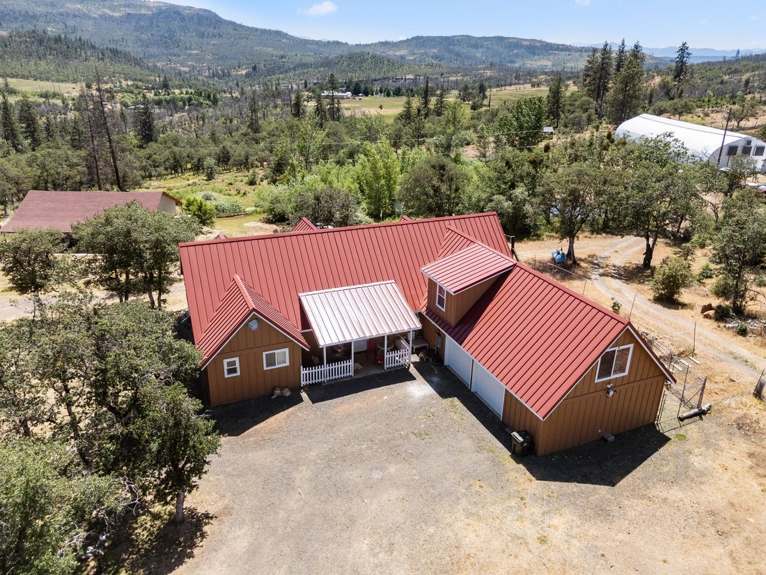 House in Eagle Point, Oregon, United States 1 - 17164540