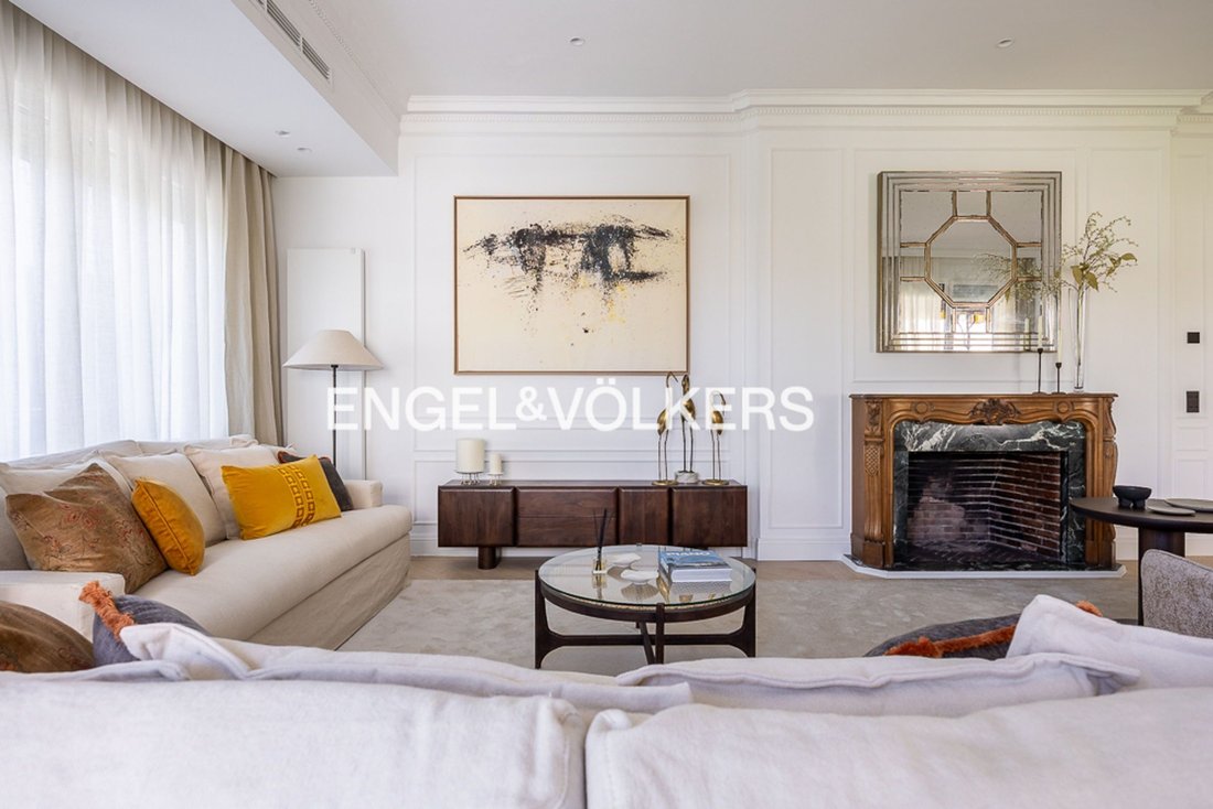 Apartment in Chamberi, Madrid, Spain 2 - 17181480