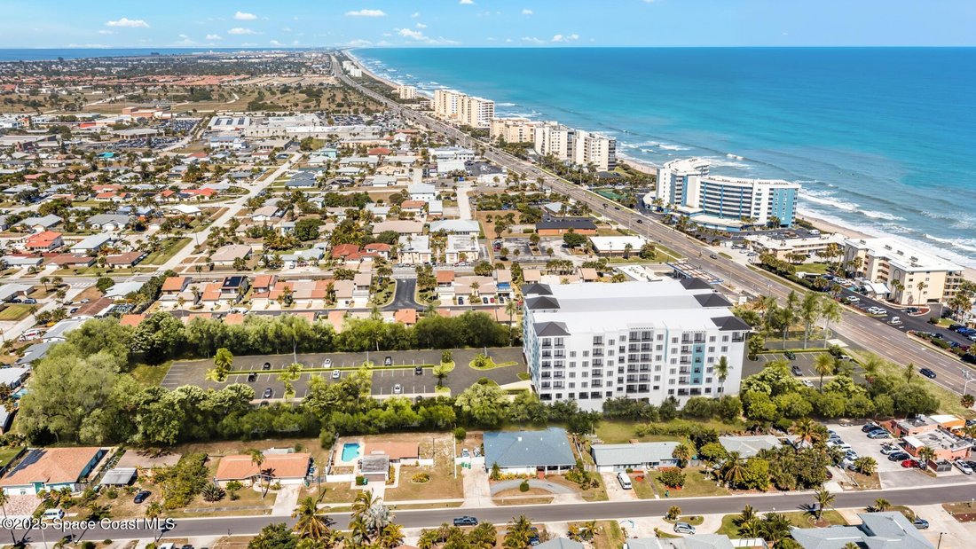 Condo in Indian Harbour Beach, Florida, United States 4 - 17162552