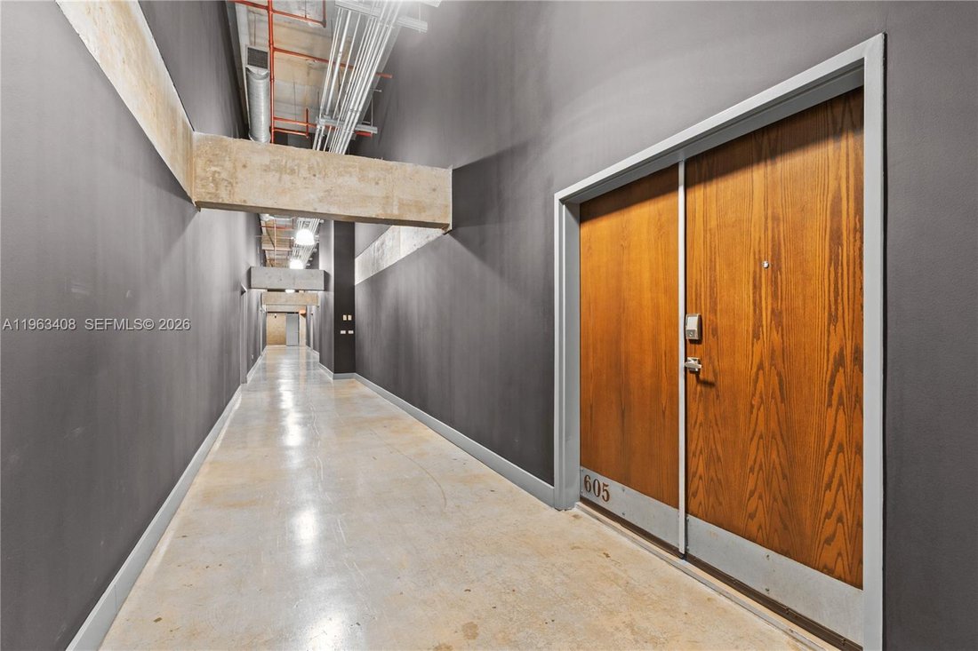 Condo in Miami, Florida, United States 4 - 17175680