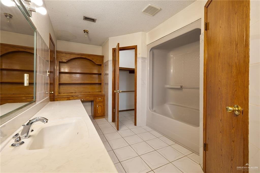 House in Mission, Texas, United States 4 - 17166951