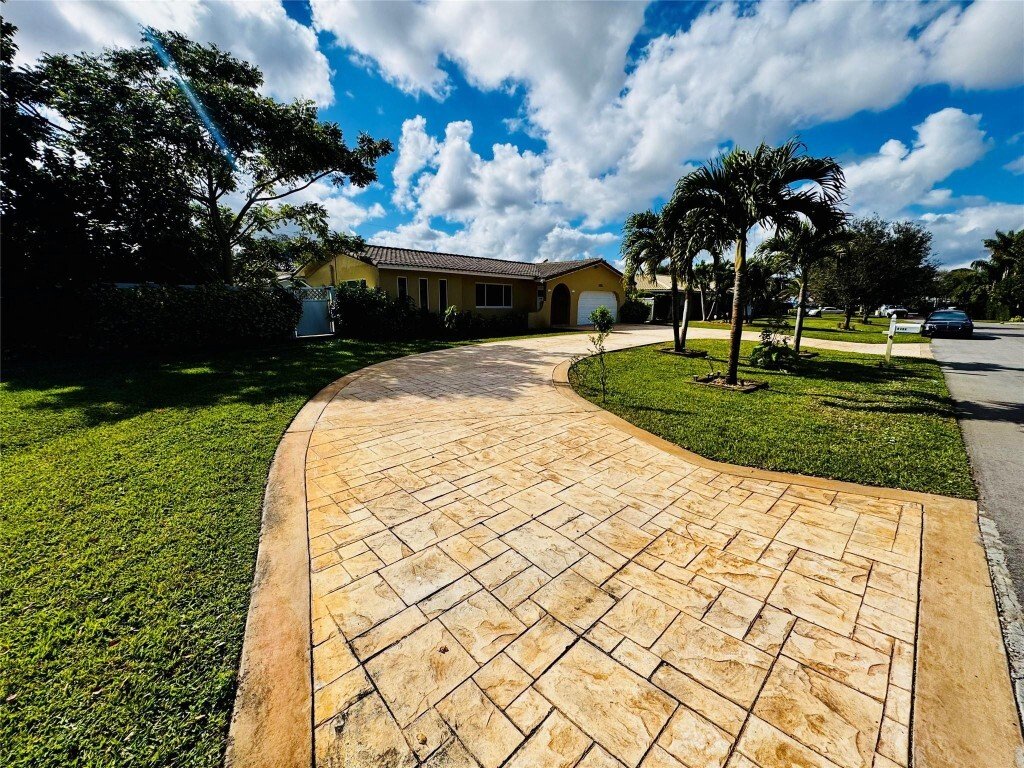 House in Coral Springs, Florida, United States 3 - 17177493