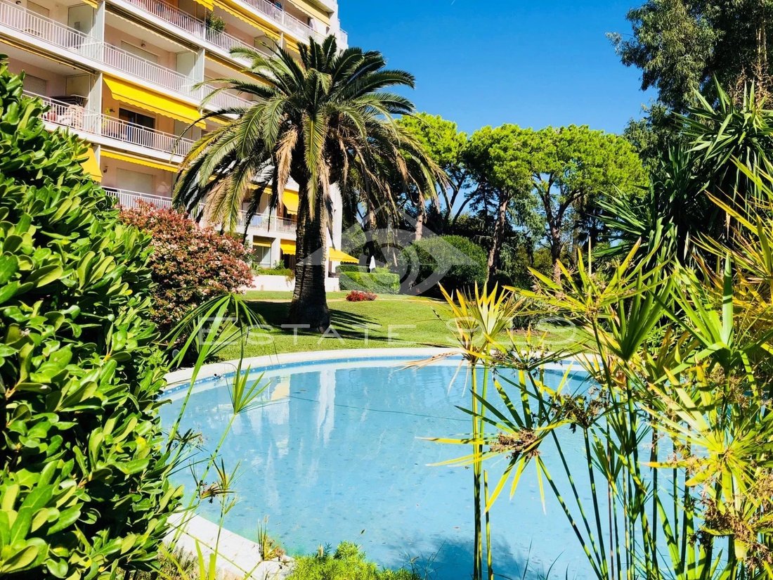 Apartment in Cannes, Provence-Alpes-Côte d'Azur, France 2 - 10952909