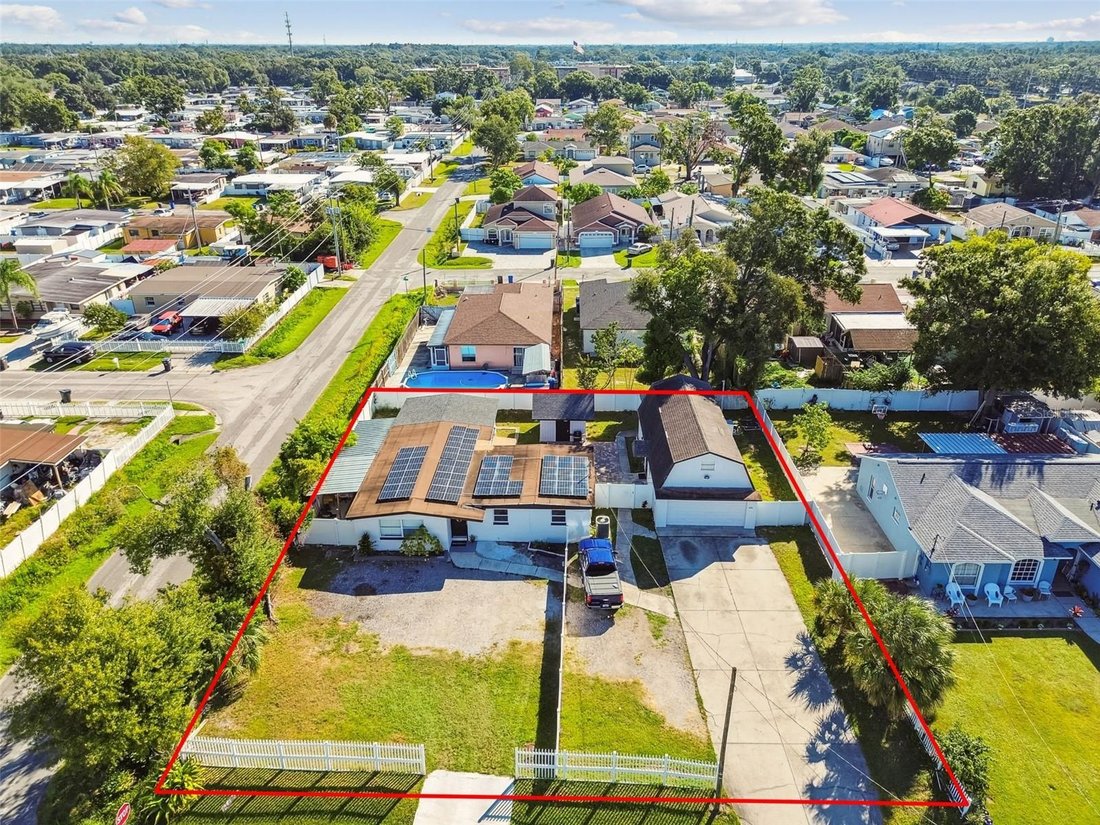 House in Tampa, Florida, United States 1 - 17187084