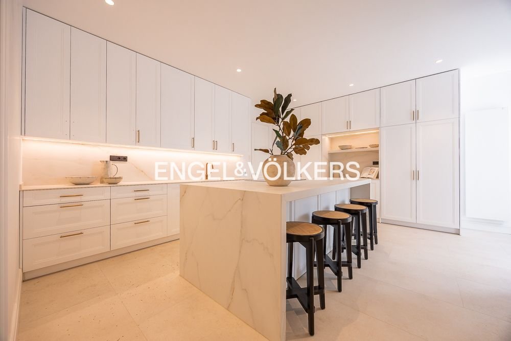 Apartment in Chamberi, Madrid, Spain 4 - 17181480