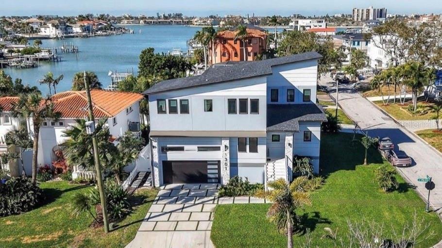 House in St. Petersburg, Florida, United States 1 - 17185821