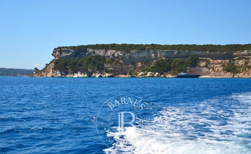 Land in Bonifacio / Bunifaziu, Corsica, France 1