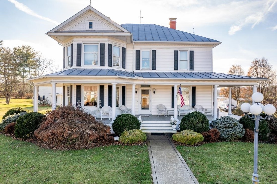 House in Weyers Cave, Virginia, United States 1 - 17177382