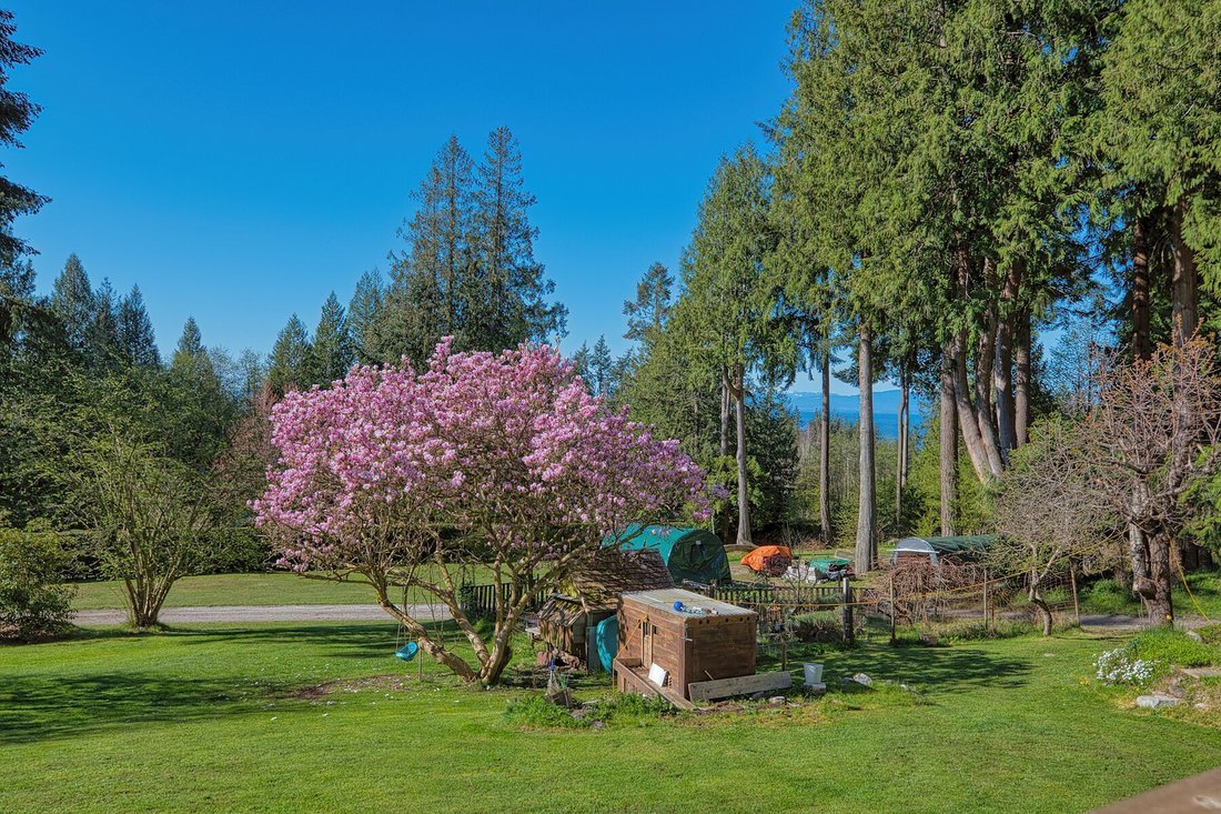 House in Roberts Creek, British Columbia, Canada 5 - 17168741