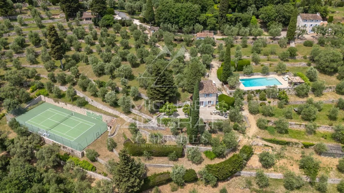 House in Cabris, Provence-Alpes-Côte d'Azur, France 1 - 16819668