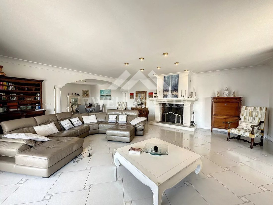 Villa in Cannes, Provence-Alpes-Côte d'Azur, France 5 - 12593603
