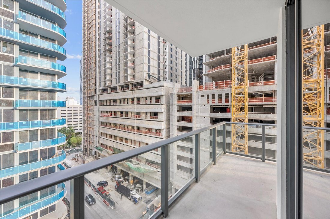 Condo in Miami, Florida, United States 5 - 17176925