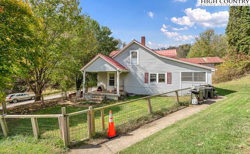 House in Zionville, North Carolina, United States 1