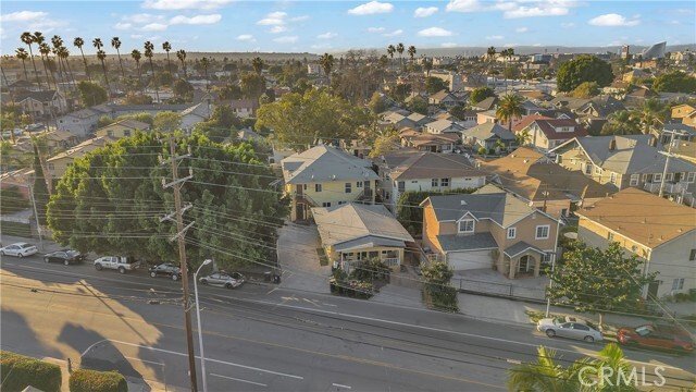 Los Angeles, California, United States 4 - 17155469