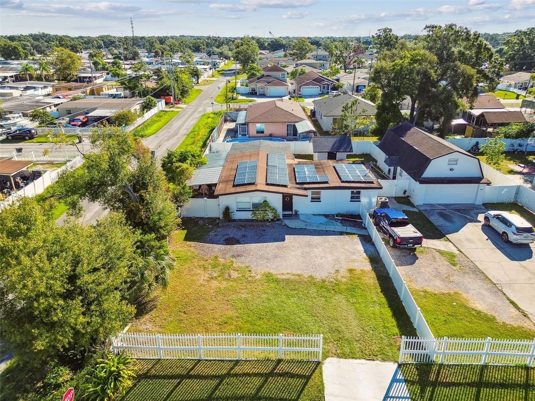 House in Tampa, Florida, United States 3 - 17187084