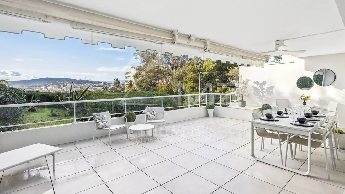 Apartment in La Source, Cannes, France 3 - 17154963