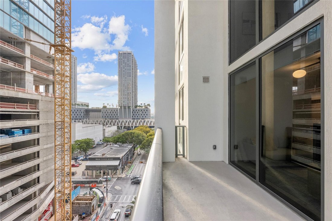 Condo in Miami, Florida, United States 3 - 17176925
