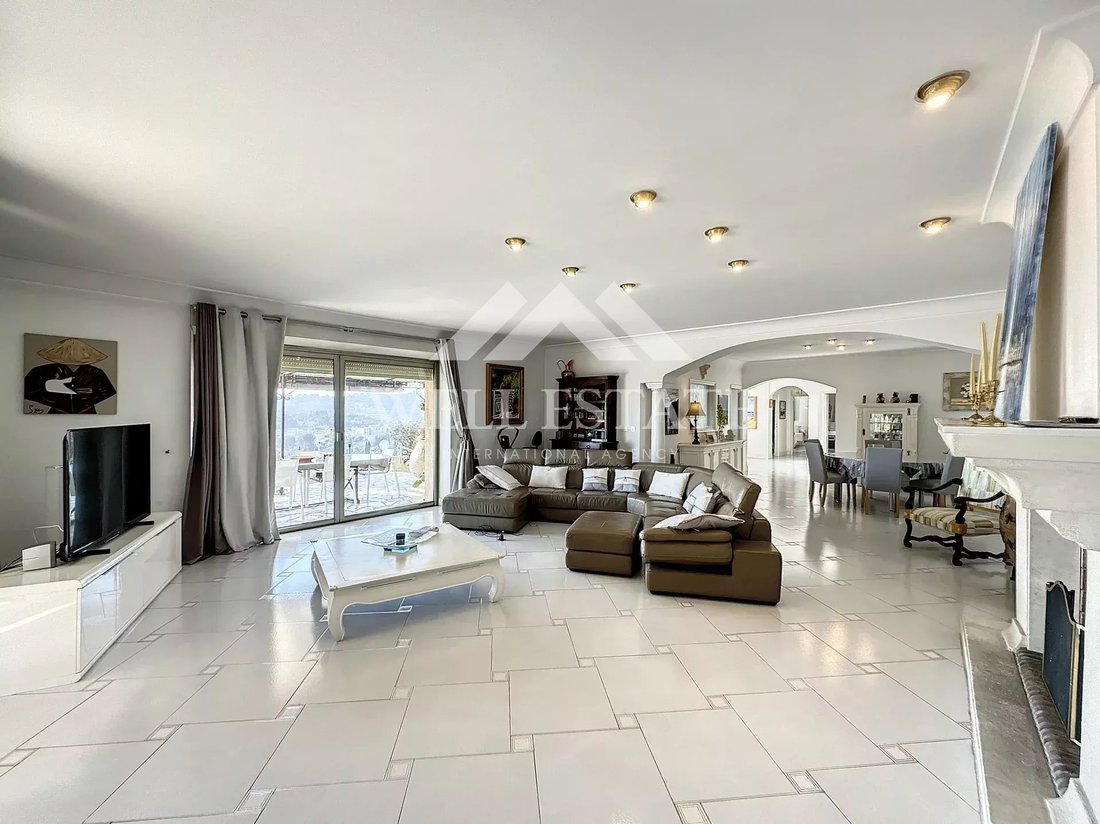 Villa in Cannes, Provence-Alpes-Côte d'Azur, France 4 - 12593603