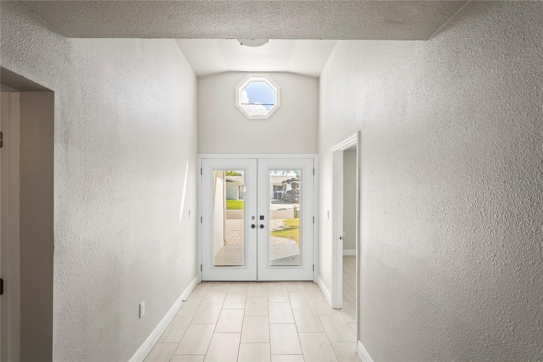 House in Madeira Beach, Florida, United States 3 - 17187455