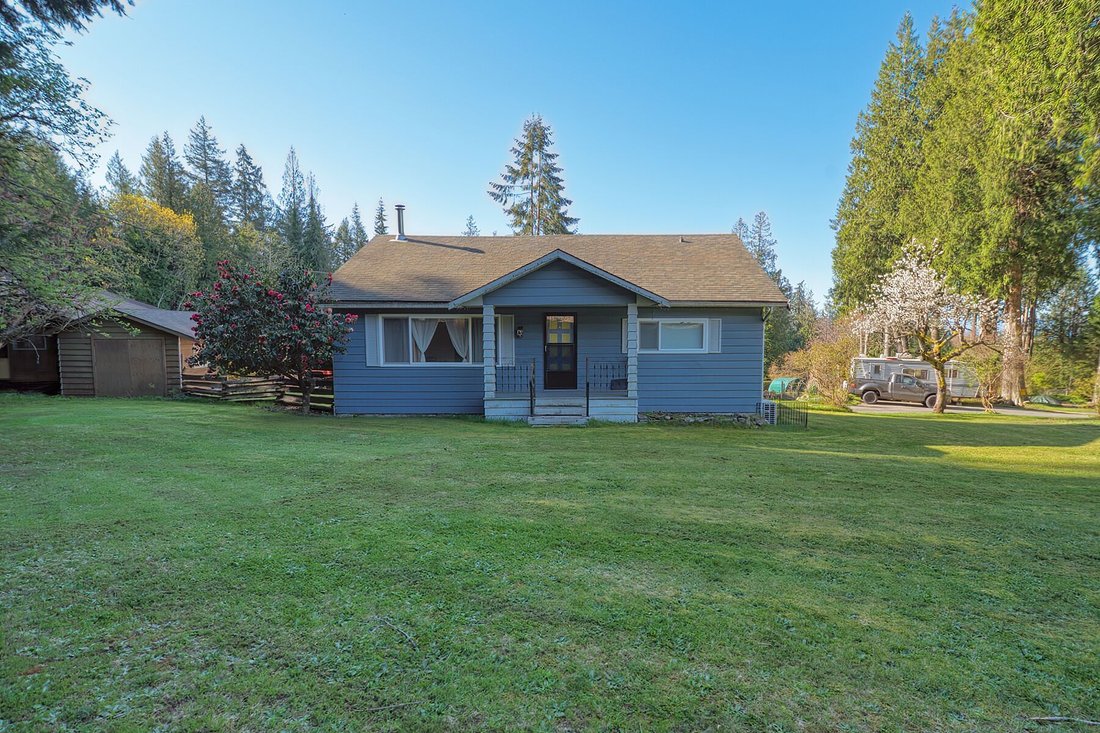 House in Roberts Creek, British Columbia, Canada 4 - 17168741