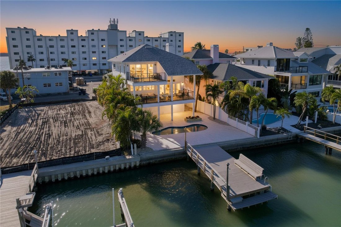 House in St. Pete Beach, Florida, United States 1 - 17185455