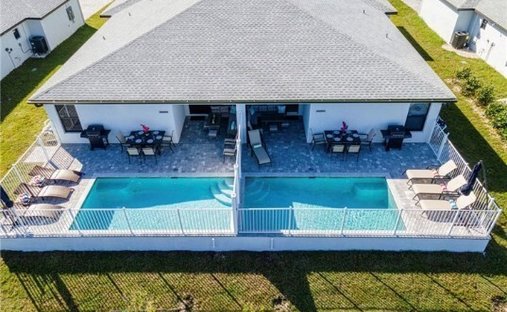 Apartment in Cape Coral, Florida, United States 1