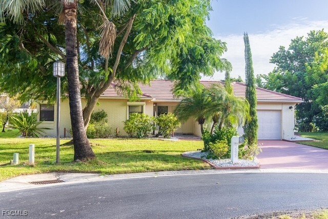 House in Fort Myers, Florida, United States 1 - 17172696