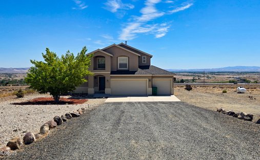 House in Stagecoach, Nevada, United States 1