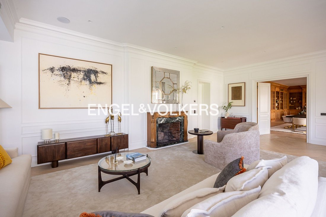 Apartment in Chamberi, Madrid, Spain 3 - 17181480