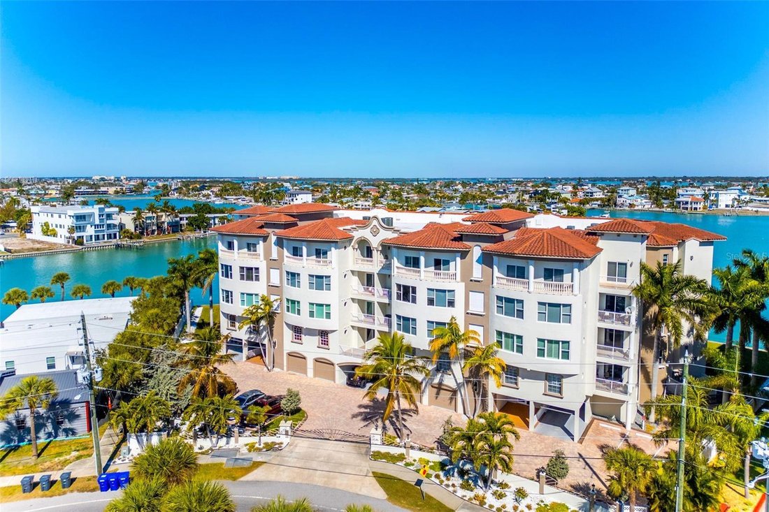 Condo in St. Pete Beach, Florida, United States 1 - 17183902