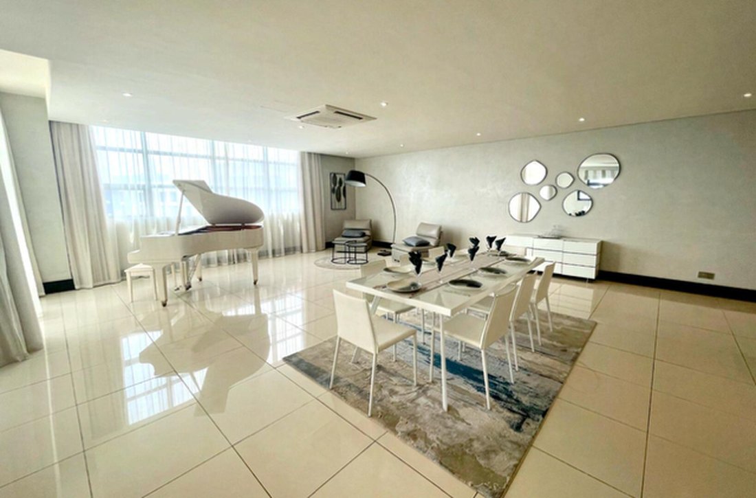 Apartment in Grand Baie, Rivière du Rempart District, Mauritius 1 - 17154965