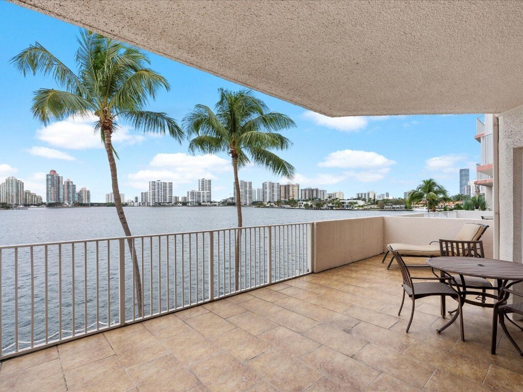 Condo in Sunny Isles Beach, Florida, United States 5 - 17176229