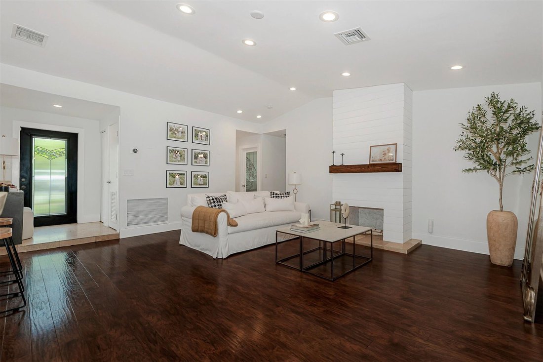 House in Miami, Florida, United States 2 - 17176052