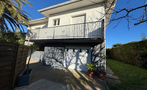 House in Anglet, Nouvelle-Aquitaine, France 1