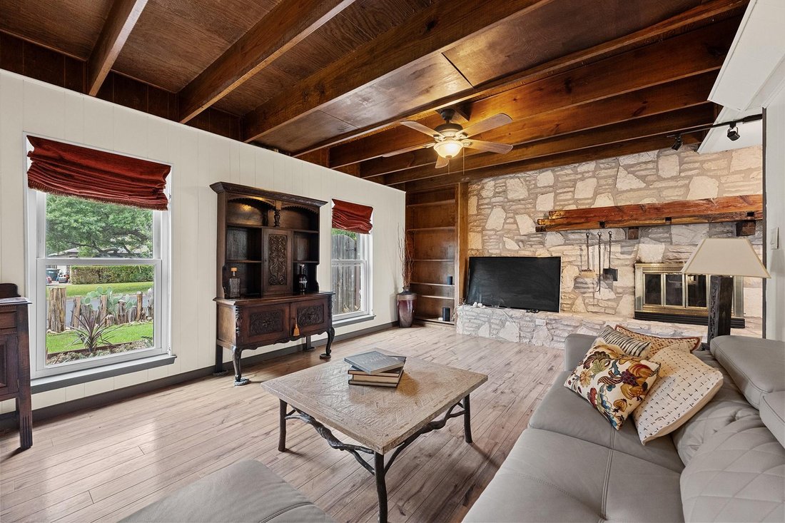 House in Manchaca, Texas, United States 4 - 17188466