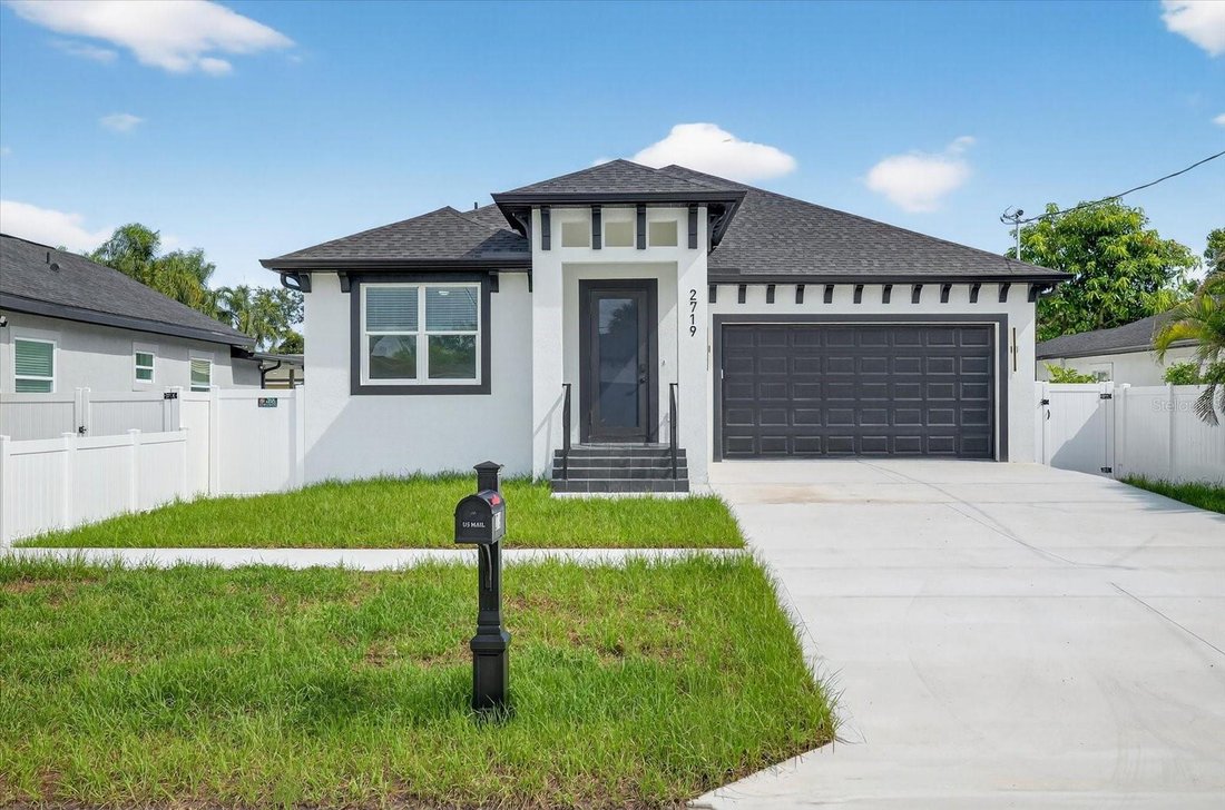 House in Tampa, Florida, United States 3 - 17181491