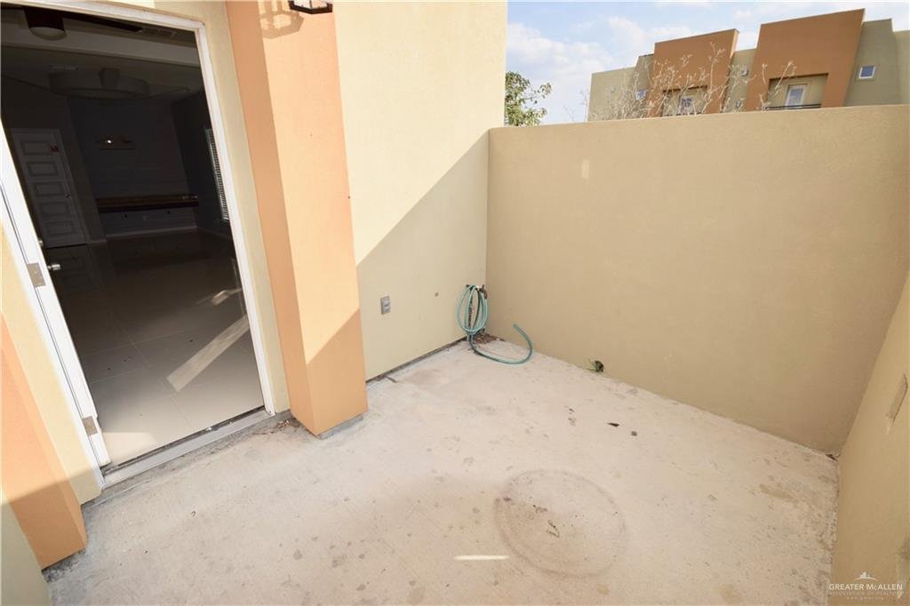 McAllen, Texas, United States 4 - 17166838