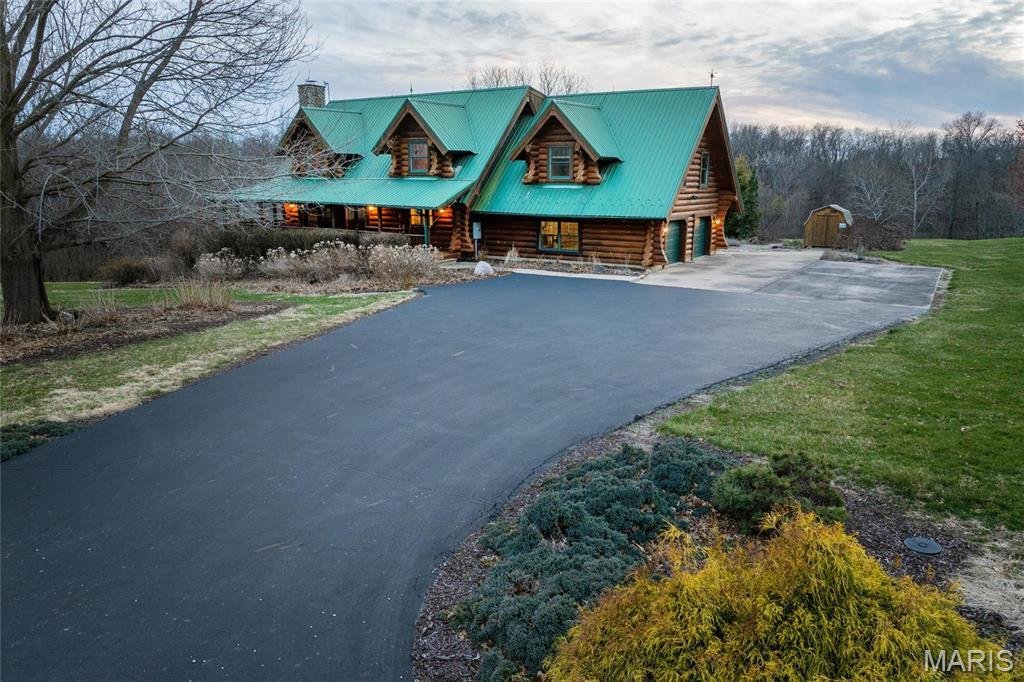 House in Astoria, Illinois, United States 1 - 17174662