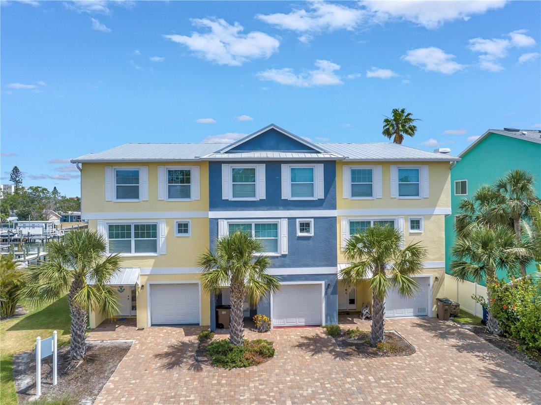 Townhouse in Indian Shores, Florida, United States 2 - 17183065