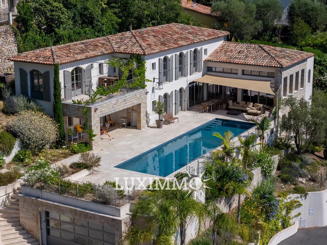 Villa in Mougins, Provence-Alpes-Côte d'Azur, France 1 - 15866151