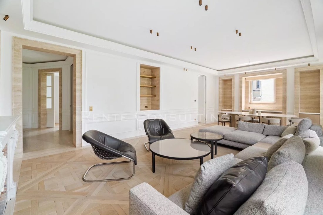 Apartment in Chaillot, Paris 16e Arrondissement, Paris 5 - 15965674