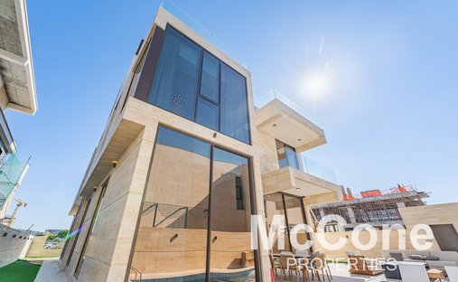 Villa in Dubai, Dubai, United Arab Emirates 1