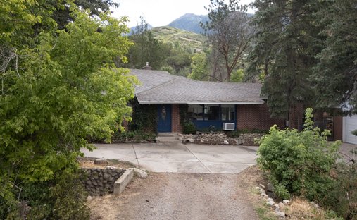 House in Sandy, Utah, United States 1