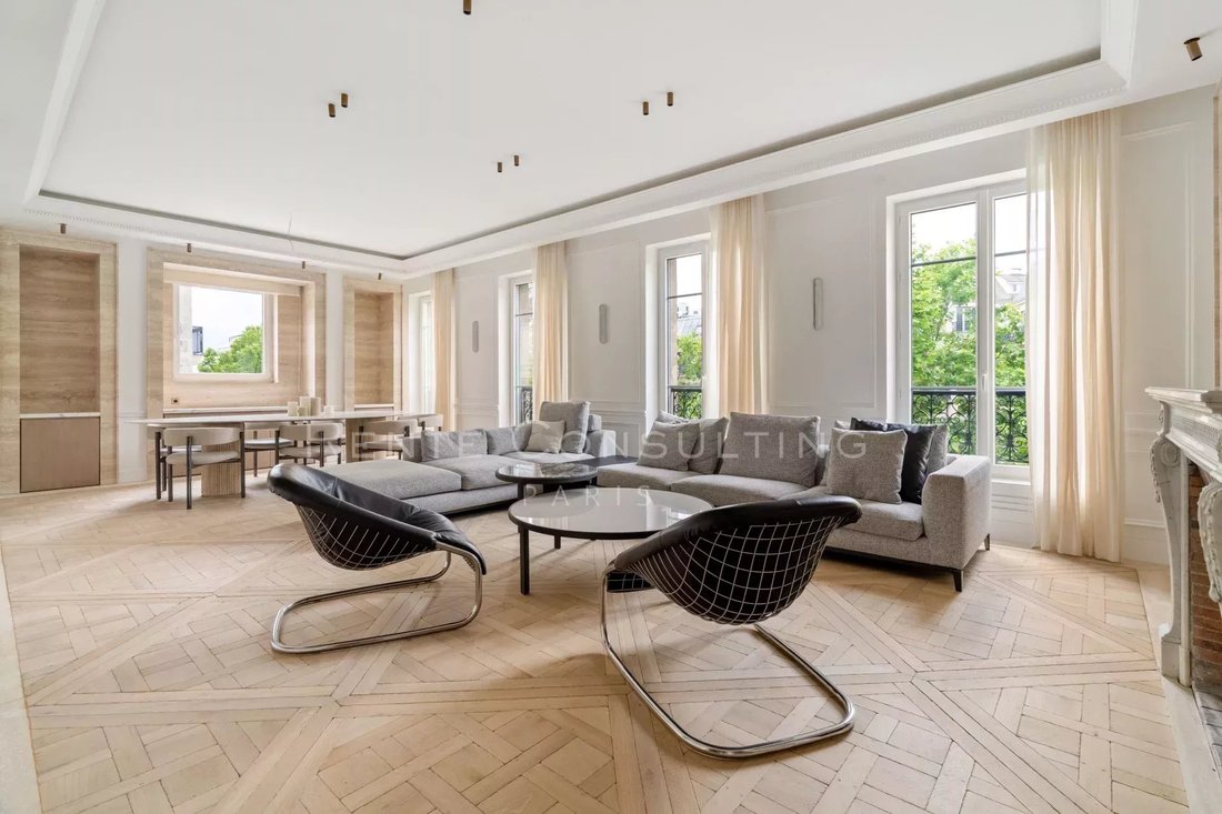 Apartment in Chaillot, Paris 16e Arrondissement, Paris 1 - 15965674