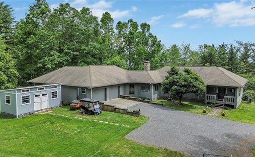 House in Jefferson, North Carolina, United States 1