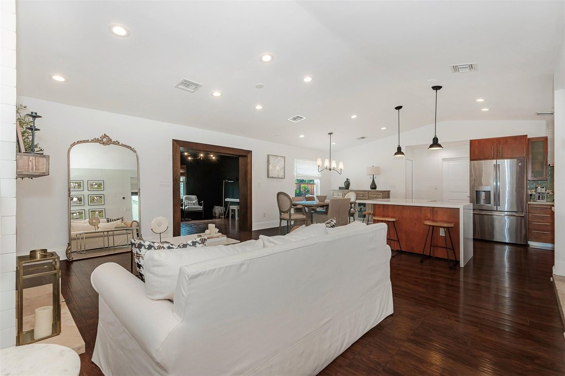 House in Miami, Florida, United States 5 - 17176052
