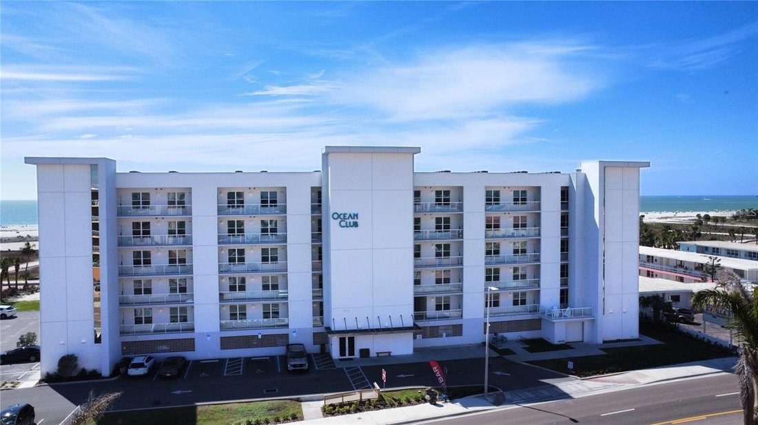 Condo in St. Pete Beach, Florida, United States 2 - 17179956