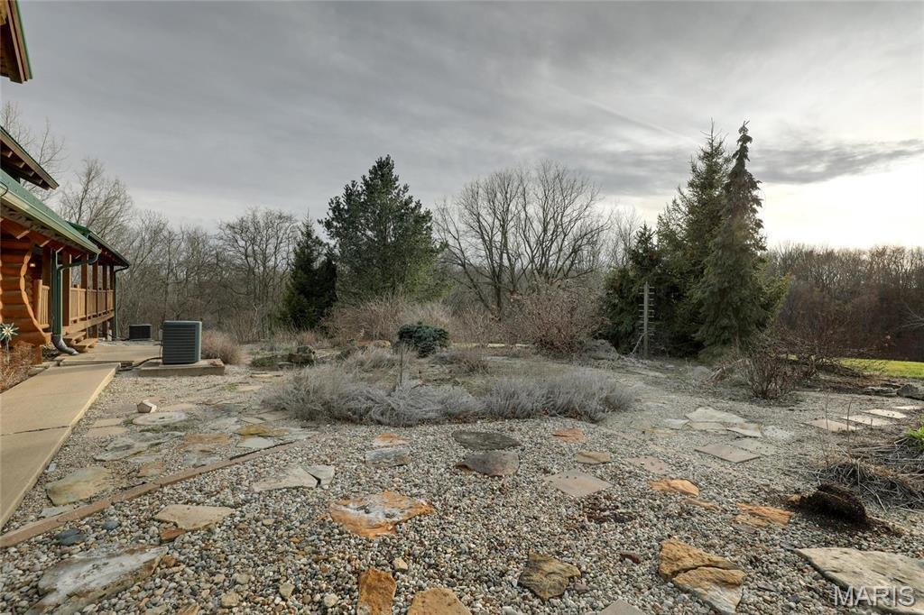 House in Astoria, Illinois, United States 4 - 17174662